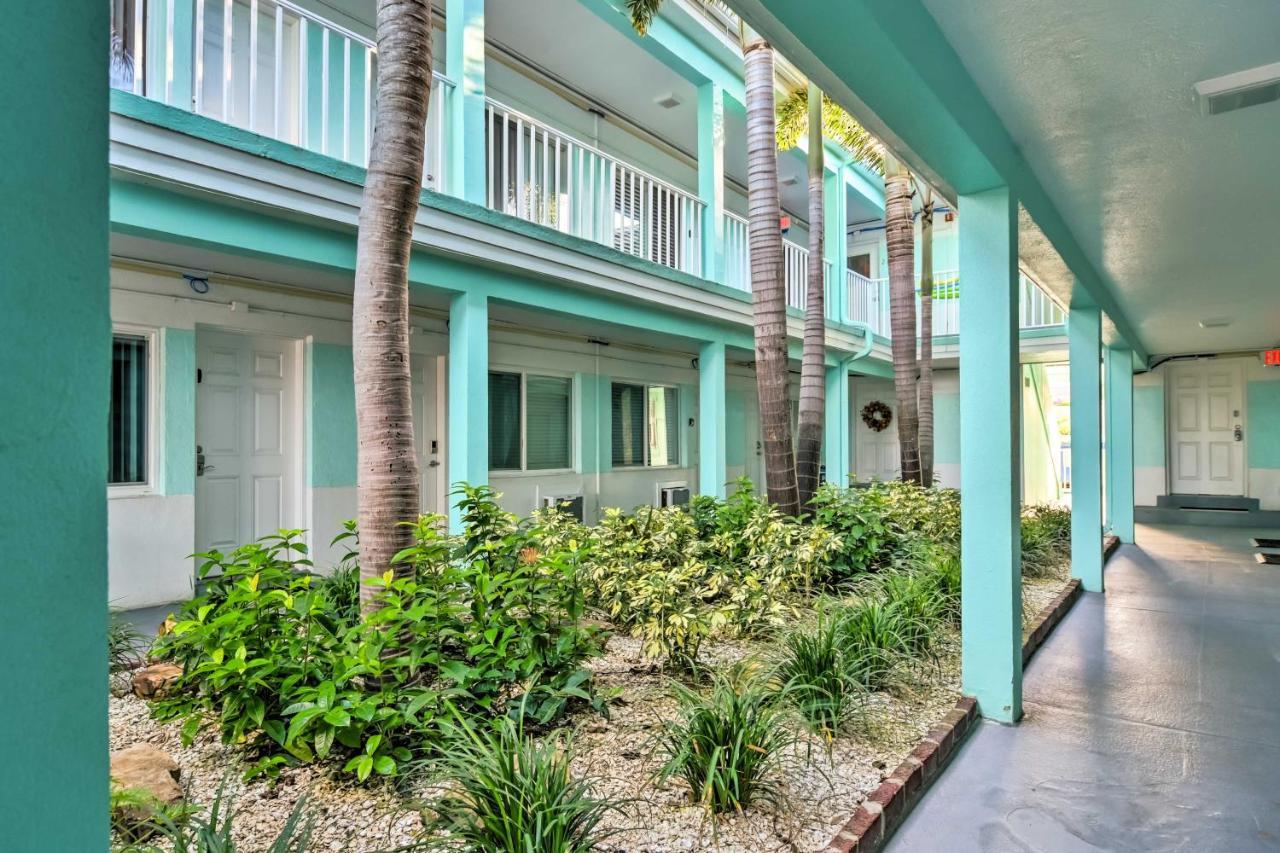 Idyllic Pass-A-Grille Studio - Walk To The Beach! St. Pete Beach Extérieur photo