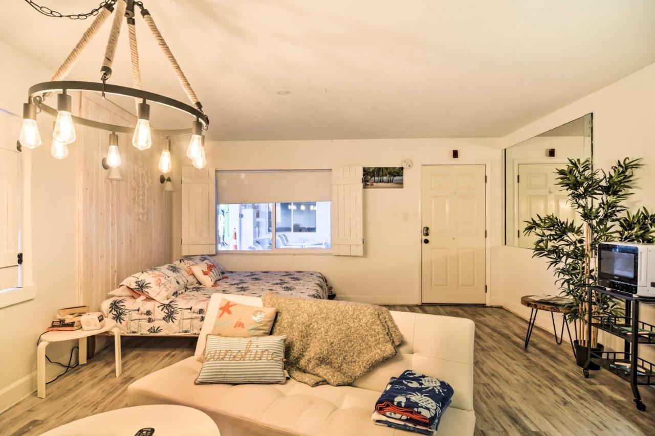 Idyllic Pass-A-Grille Studio - Walk To The Beach! St. Pete Beach Extérieur photo