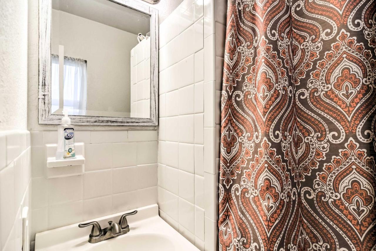 Idyllic Pass-A-Grille Studio - Walk To The Beach! St. Pete Beach Extérieur photo